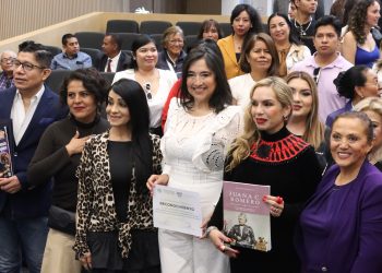 En el Congreso, presentan el libro «Juana C. Romero, una mujer extraordinaria en la historia de México»