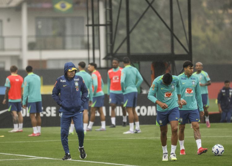 Ancelotti comienza a entrenar a la selección brasileña