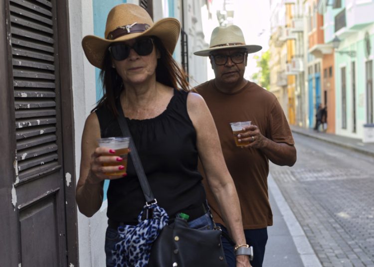 Emiten alerta de ola de calor para Puerto Rico e Islas Vírgenes de EEUU