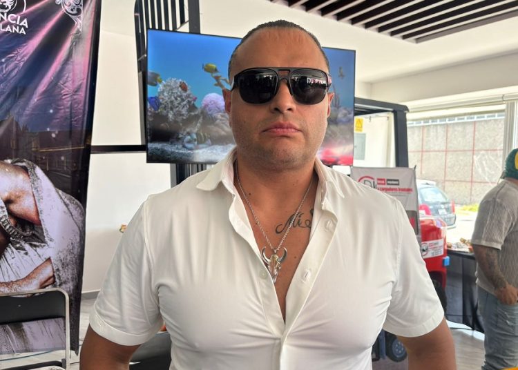 El Hijo del Santo tiene un ángel impresionante: El Texano Jr