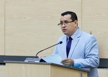 Elías Lozada se perfila para asumir presidencia de nueva Mesa Directiva del Congreso