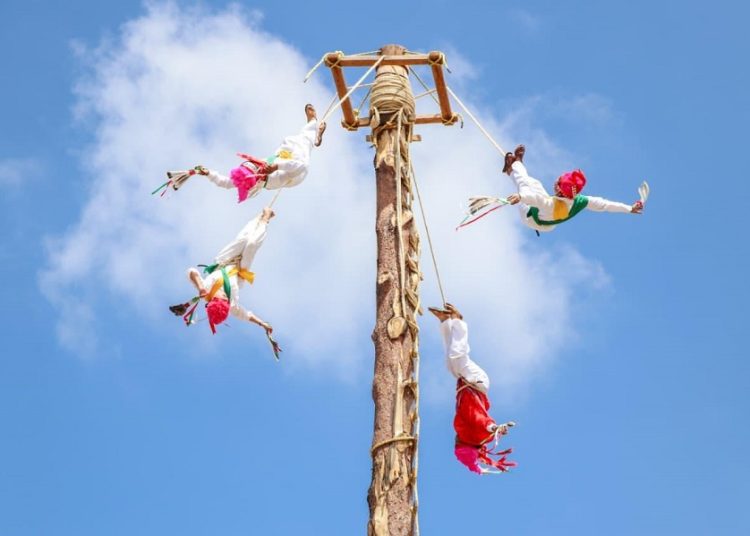 Cuetzalan, sede de 9° Encuentro Nacional de Voladores