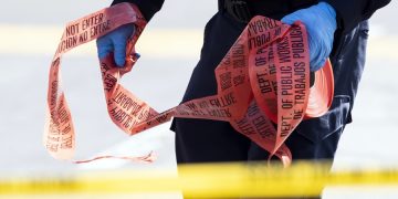 Tiroteo en oficina de inmigración en Dallas deja tres heridos y un muerto