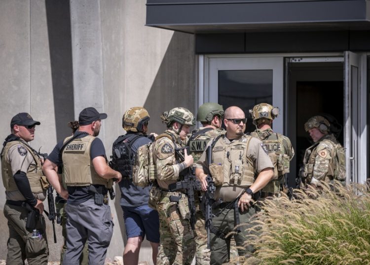 FBI divulga fotos del sospechoso de matar a Charlie Kirk