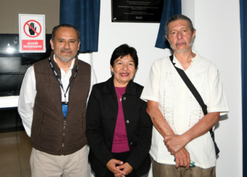 Rectora BUAP devela placa conmemorativa a la labor del Dr. Manuel Martín