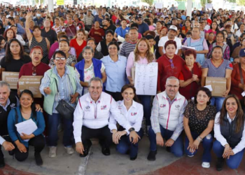 MariElise y Pepe Chedraui impulsan programa “Alimentación Imparable” en Agua Santa