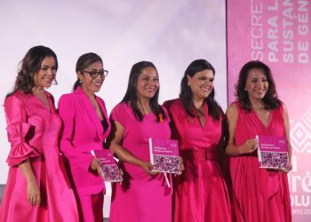 AMMJE entrega reconocimientos a empresarias destacadas