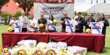 Inaugura Tonantzin Fernández talleres del Club Puebla en San Pedro Cholula
