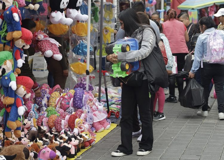 Crece economía informal en Puebla con menor intensidad
