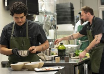 Restaurante en NY deja al cliente fijar el precio: $15 o $125