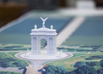 Trump planea un arco de triunfo en Washington por 250 años de independencia