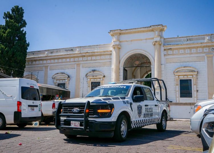 Policía Auxiliar refuerza presencia operativa por conmemoración de Día de Muertos