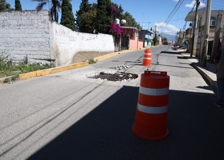 Supervisa Omar Muñoz trabajos en puente-alcantarilla de importante vialidad