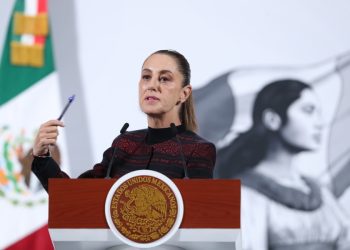 Sheinbaum defiende impuesto a bebidas azucaradas