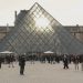 Turistas se dicen afortunados al reabrir el Louvre