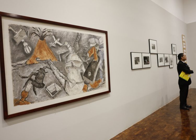 Exposición aborda huellas del sismo de 1985 en CDMX