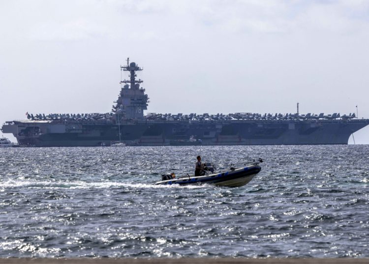 EE.UU. despliega su mayor portaaviones en el Caribe ante tensión con Venezuela