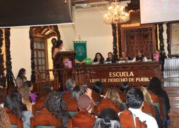 Exitosa primera Cátedra ‘Hermila Galindo’ en la ELDP