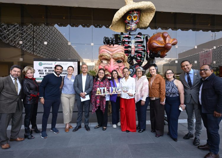 Rosario Orozco presenta el Valle de las Catrinas en la Cámara de Diputados