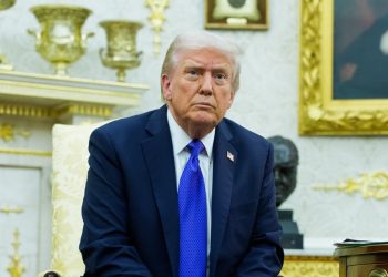 Trump propone limitar atención médica para menores trans en EE.UU.