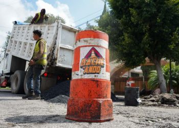 Avanzan trabajos de bacheo en la colonia Las Ánimas