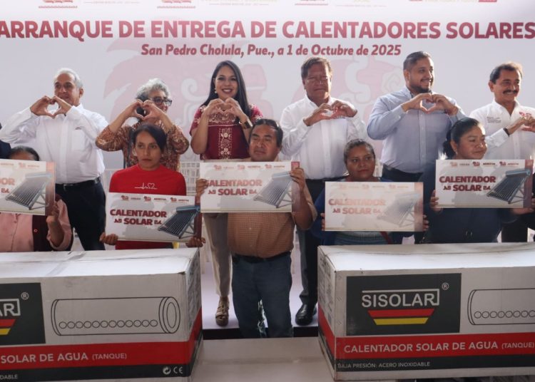 2 mil familias cholultecas beneficiadas con  calentadores solares gratuitos