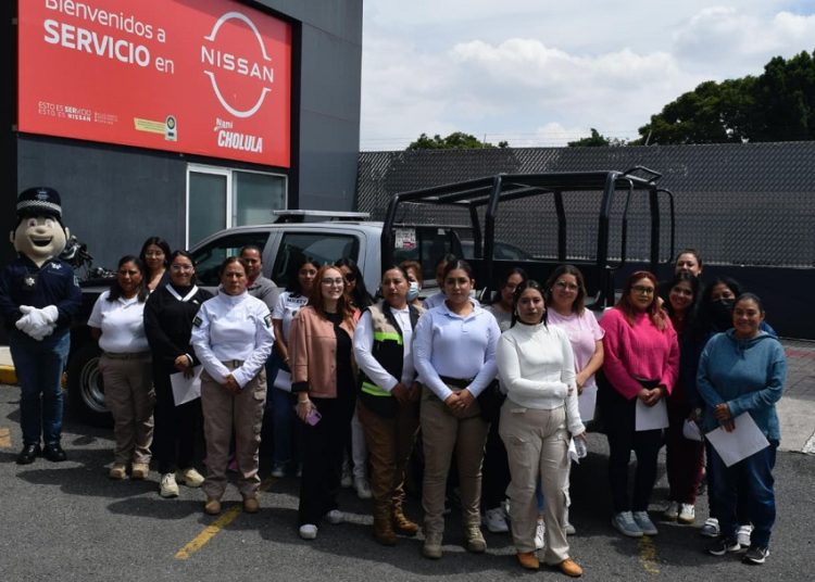 Gobierno de San Pedro Cholula realiza cursos de manejo para mujeres