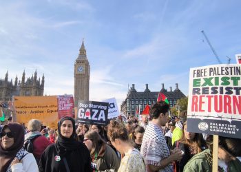 Miles de personas marchan por Palestina en Londres