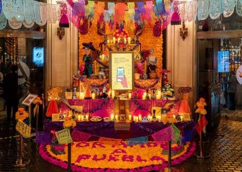 Puebla comparte tradición de Día de Muertos con España