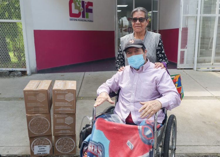 Pepe Chedraui da apoyos alimentarios a familias de San Baltazar Campeche