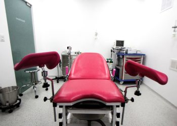 Clínica de aborto y salud sexual en Maine cierra por anulación de financiamiento de Trump
