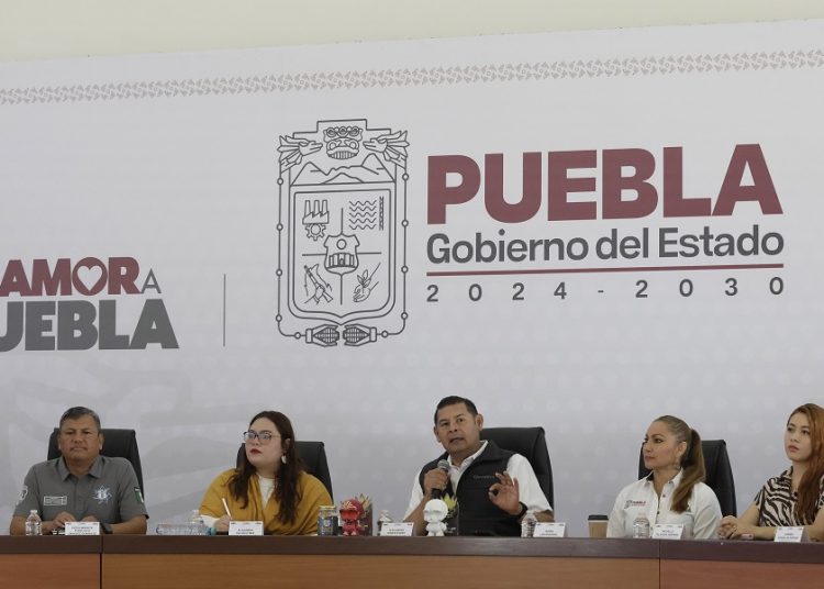 Armenta anuncia módulo de maquinaria para Eloxochitlán