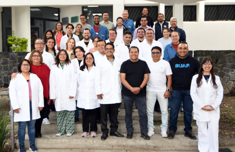 Posgrado en Dispositivos Semiconductores celebra cuatro décadas de trabajo científico