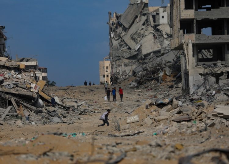 Israel asesina a 3 palestinos en ataque con drones en Gaza