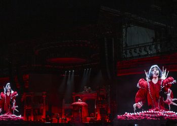 Fans llevan una semana esperando a Lady Gaga en Barcelona: Lo que sea por la primera fila