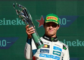 Norris gana en México y le quita el liderato a Piastri