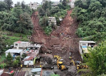 Módulos de maquinaria rehabilitan accesos en Sierra Norte