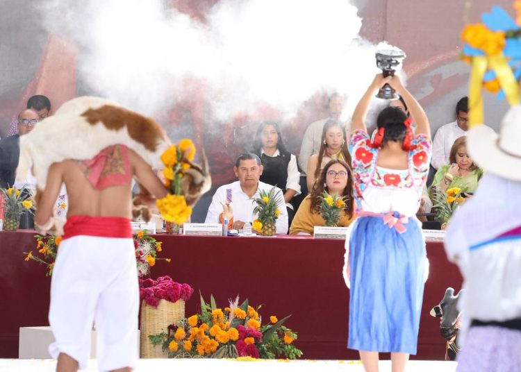 Con mole de caderas, abraza Armenta, la gastronomía popular
