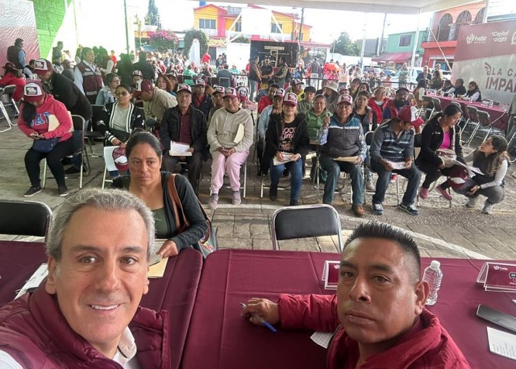 Pepe Chedraui atiende demandas ciudadanas en La Resurrección