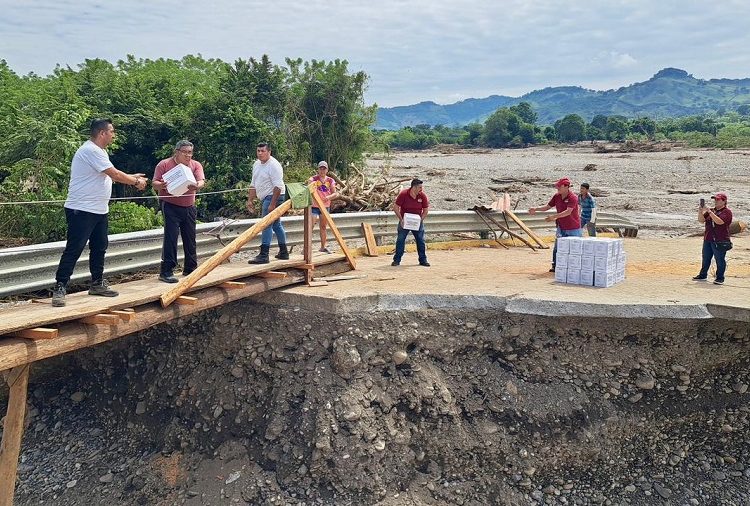 Sedif ha entregado más de 108 mil 200 apoyos a damnificados por lluvias