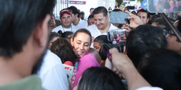 Cumplen Sheinbaum y Armenta con damnificados