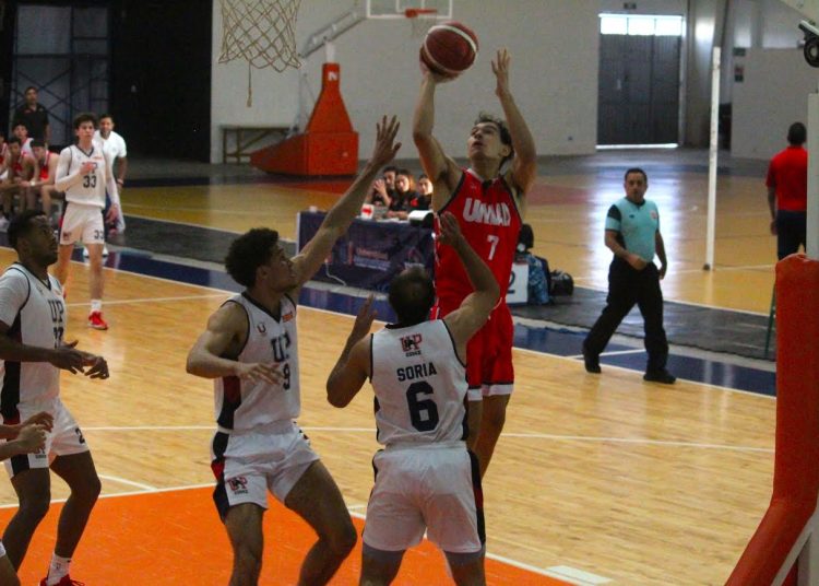 Tigres Blancos derrotan a las Panteras de la UP CDMX