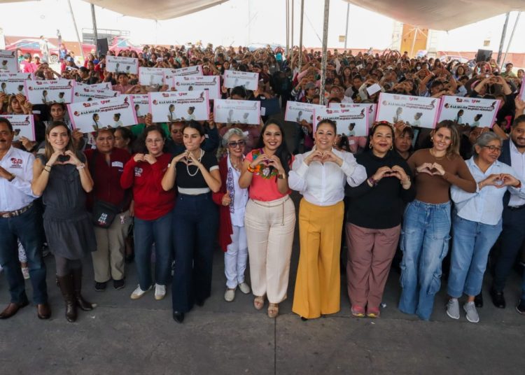 Tonantzin Fernández impulsa el programa “Mujeres Heroínas” en San Pedro Cholula