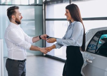 Escenario de incertidumbre marca compra de autos