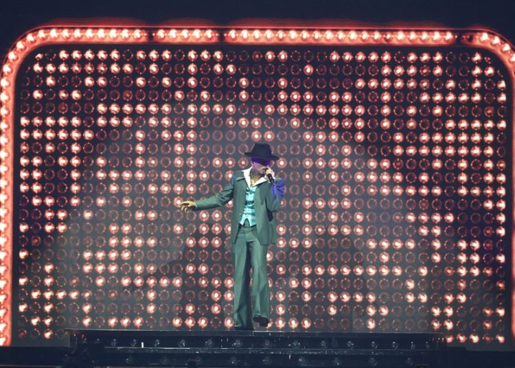 Rauw Alejandro cierra gira mundial con homenaje a Puerto Rico