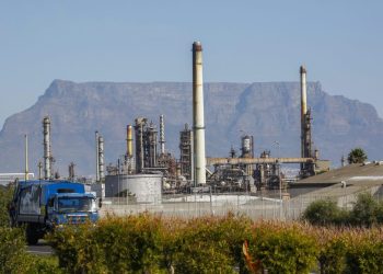 OPEP+ definirá mañana aumento de oferta petrolera