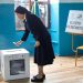 Ecuador vota en referéndum para hacer nueva Constitución