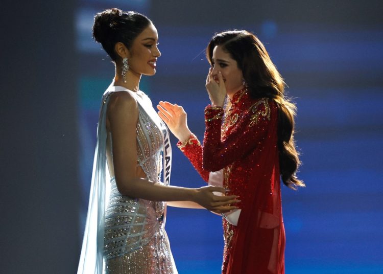 Fátima Bosch gana el concurso Miss Universo en Tailandia