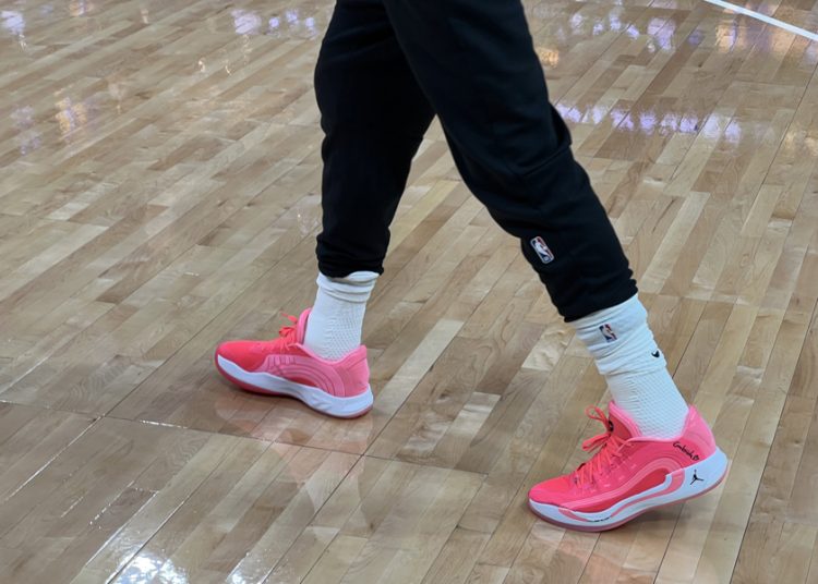 Doncic, con el nombre de su hija en sus zapatillas