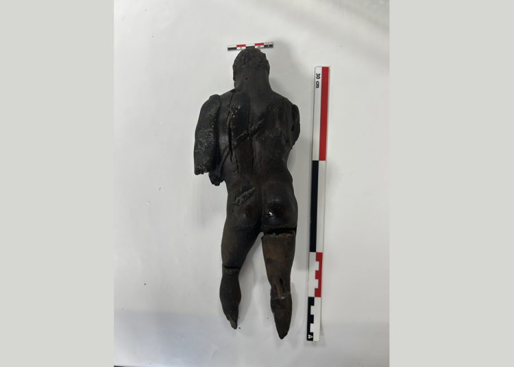 Una talla de madera de Hércules sobrevive 1.700 años